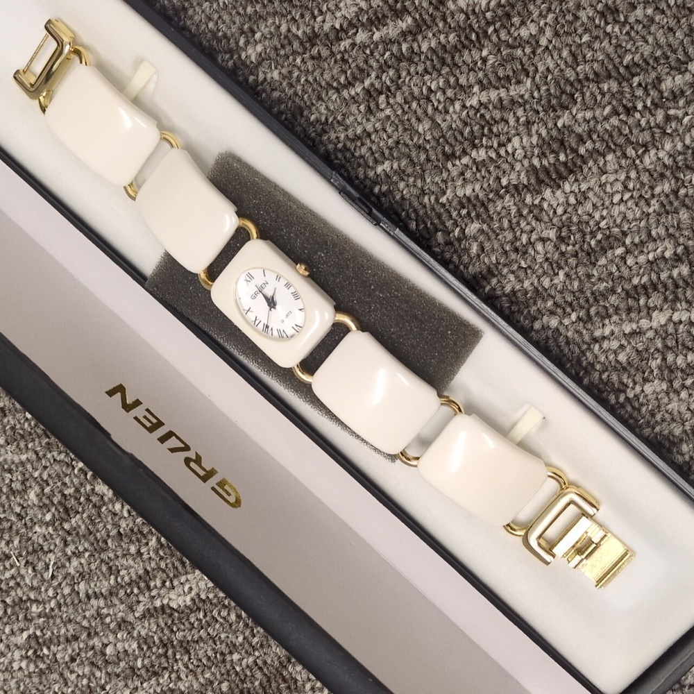 Gruen Women's White Blocky 8" Watch - Picture 4 of 5